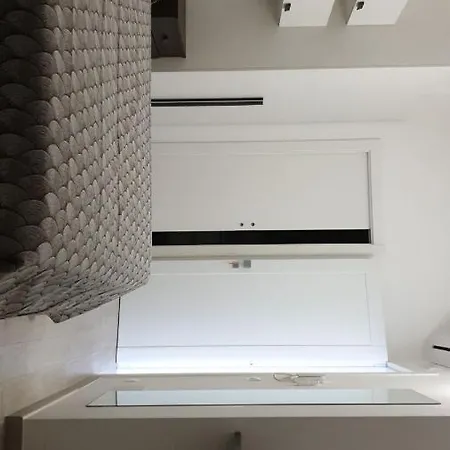 Iris 게스트하우스 4*